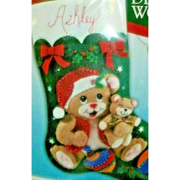 Design Works Christmas Playful Bears 16" Felt Sequin Stocking Kit 5046 New USA - Picture 4 of 5